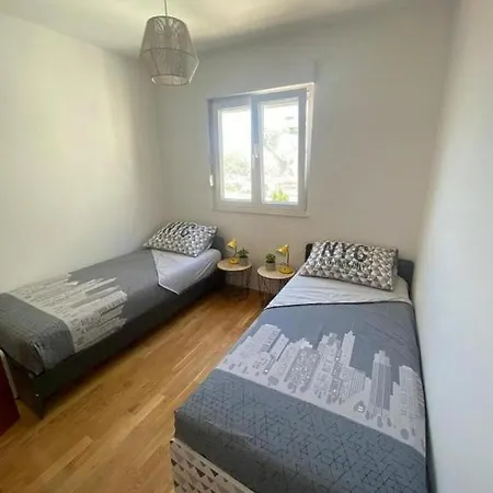 Apartamento With Parking Space - 21057 *