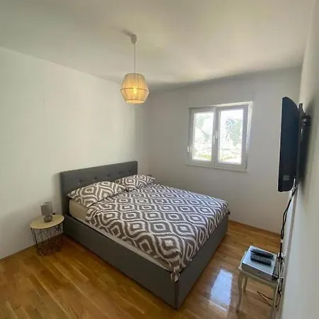 With Parking Space - 21057 Apartamento Omiš